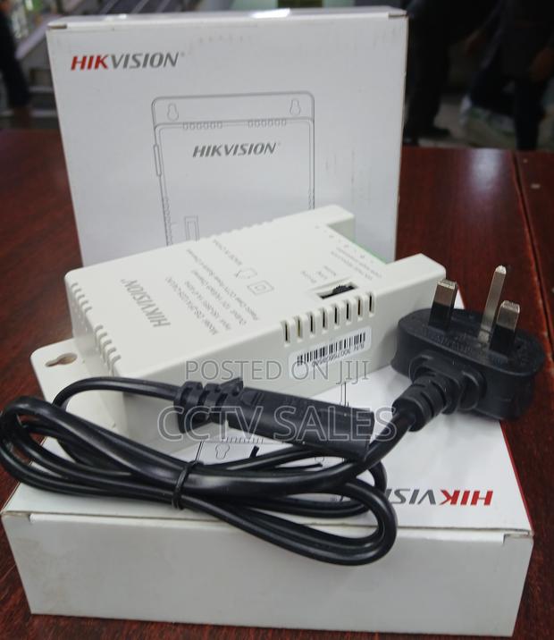Ds-2fa1205-C8[Uk] 5a CCTV Power Supply - main view