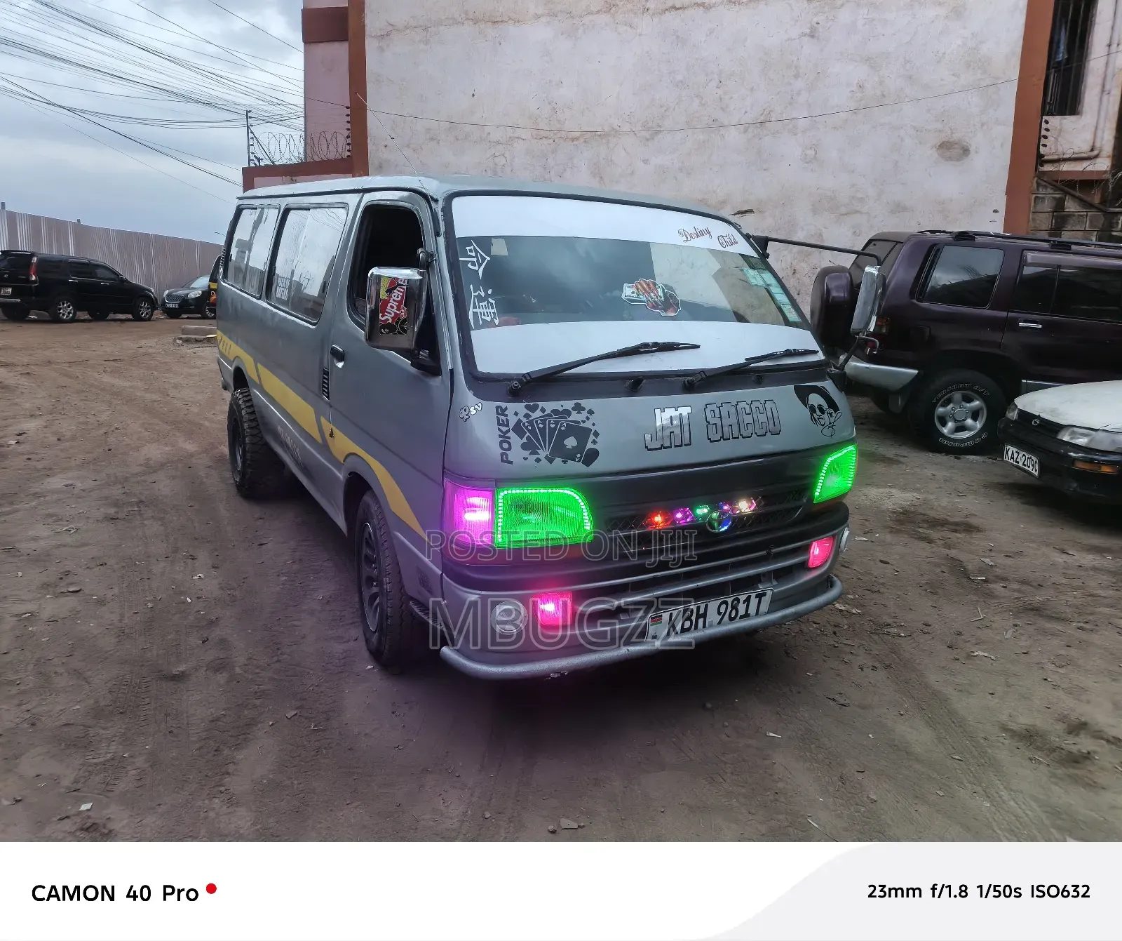 Toyota HiAce 2005 Grey