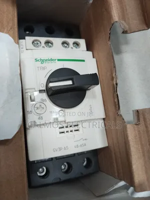 Manual Circuit Breaker