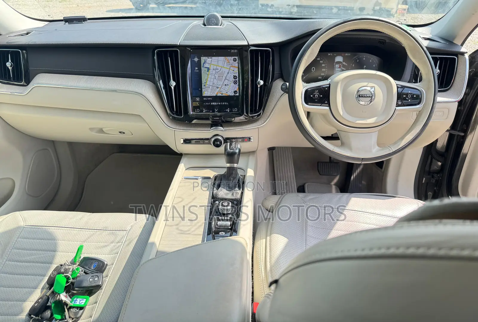 Volvo XC60 T5 R-Design FWD 2019 Gray