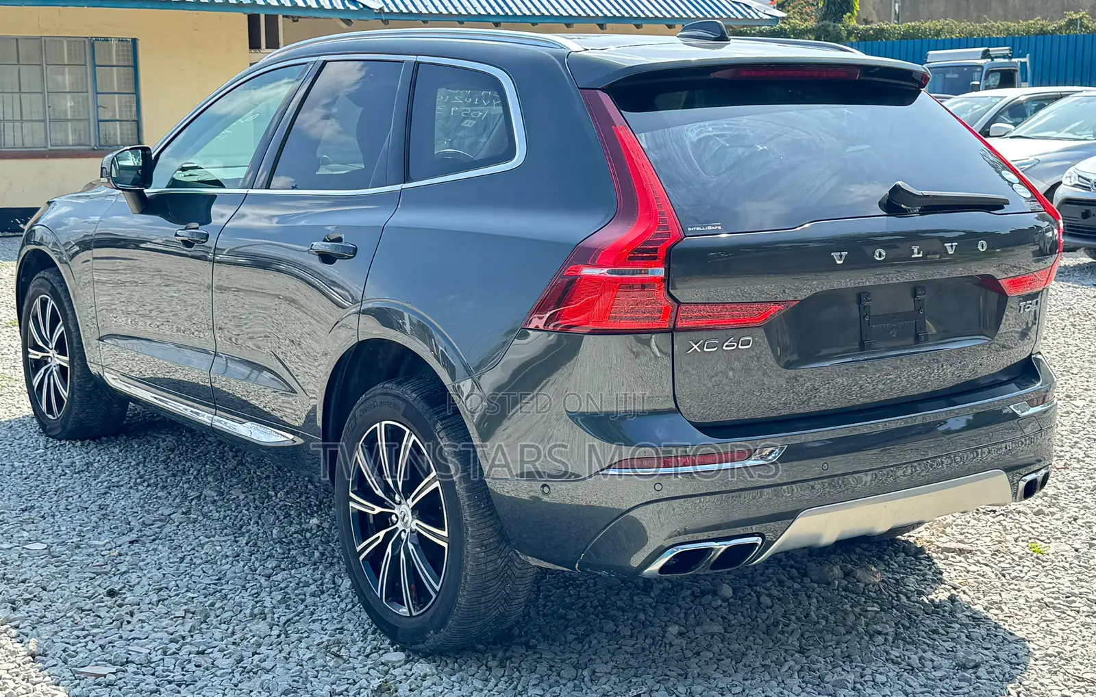 Volvo XC60 T5 R-Design FWD 2019 Gray