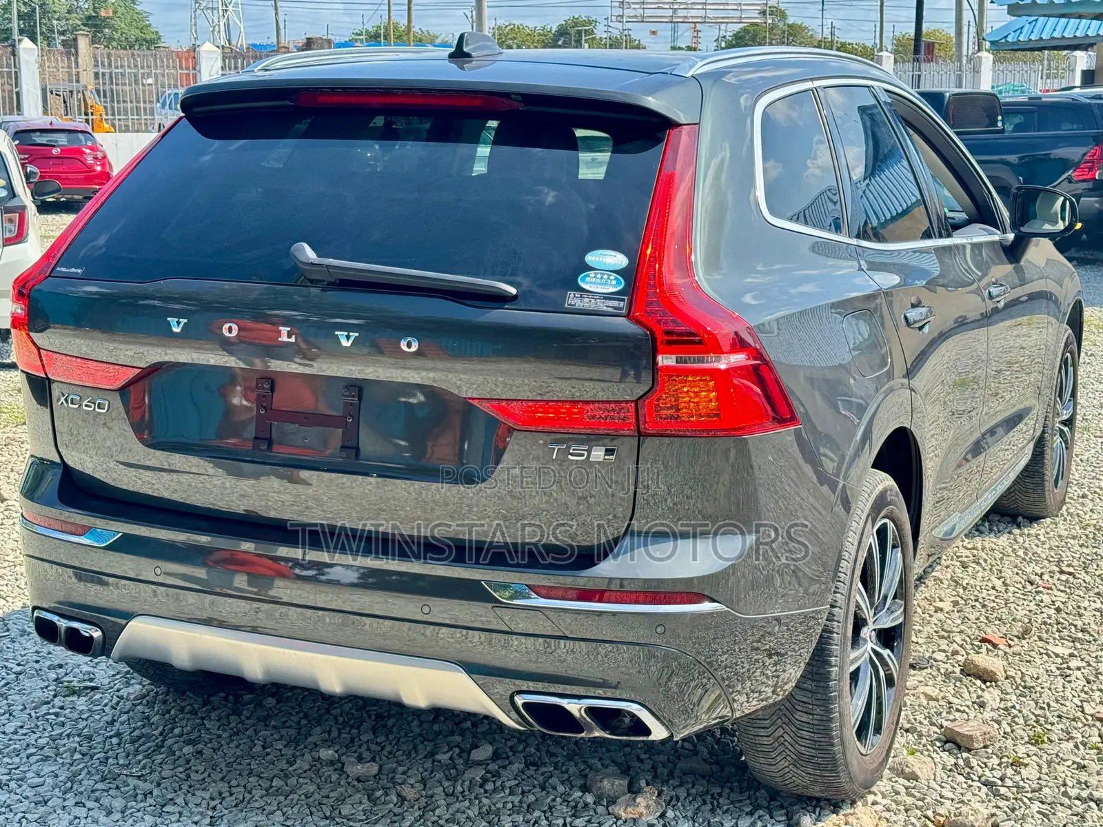 Volvo XC60 T5 R-Design FWD 2019 Gray