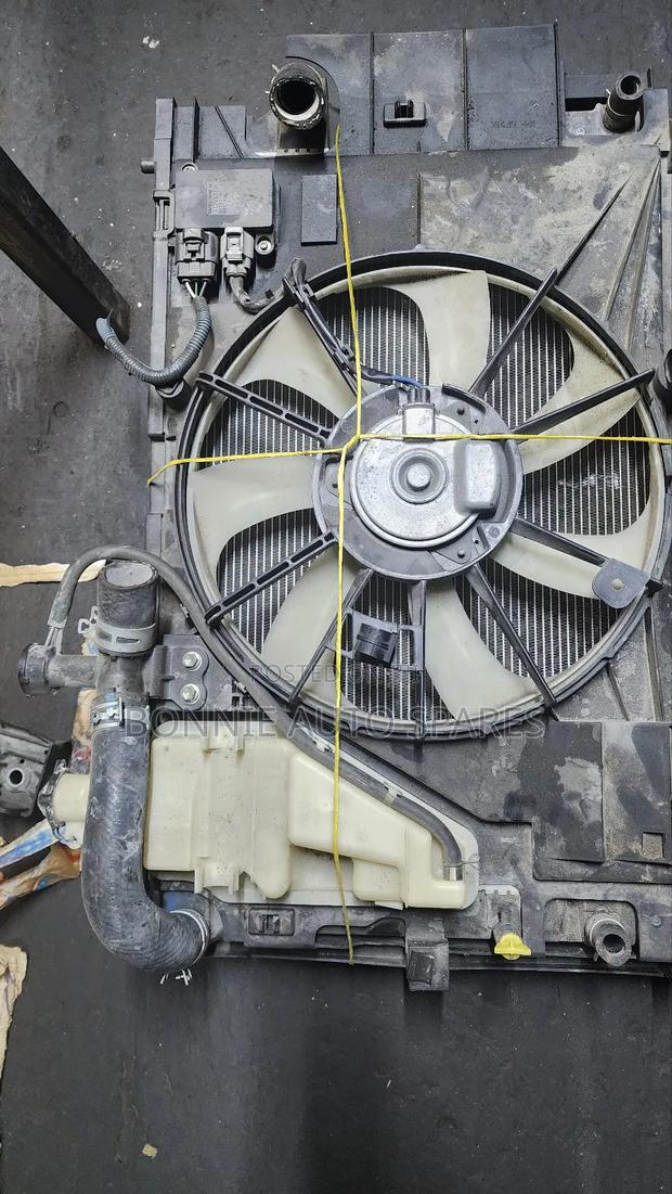 Aqua / Fielder Hybrid Radiator