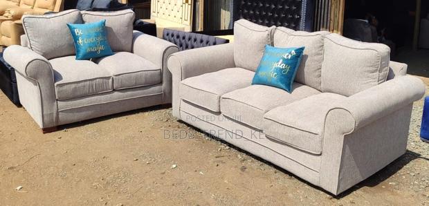 5 Seater 3-2 Modern Designed Sofa With Free Throw Pillows