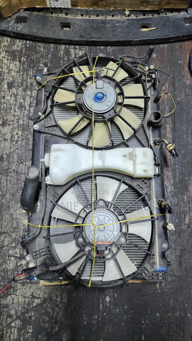 Honda Fit 2010 - main view