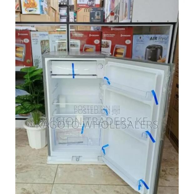 Black Mikà 92litres Singe Door Fridge.