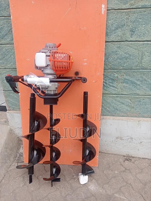 Heavy Duty Earth Auger/4 Stroke Gasoline - main view