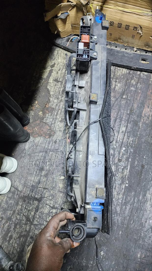 Avensis Radiator - thumbnail 2