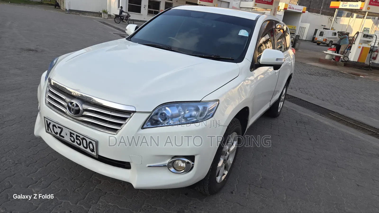 Toyota Vanguard 2013 White