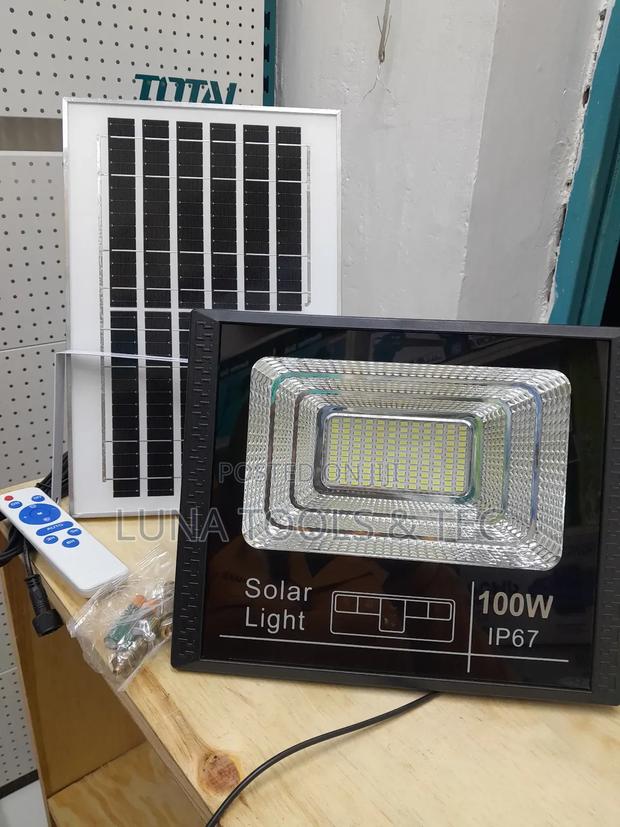 100w Solar Light/Solar Lamp