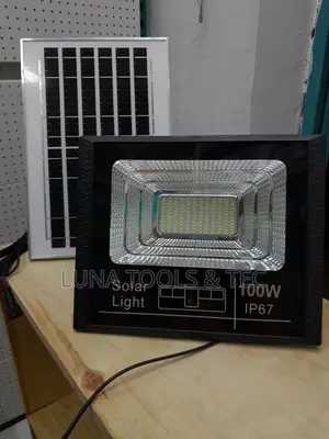Power Saving Ip67 Solar Light With Remote