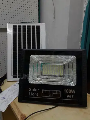 Ip 67 Street Light/Solar Light 100w Comes With Remote
