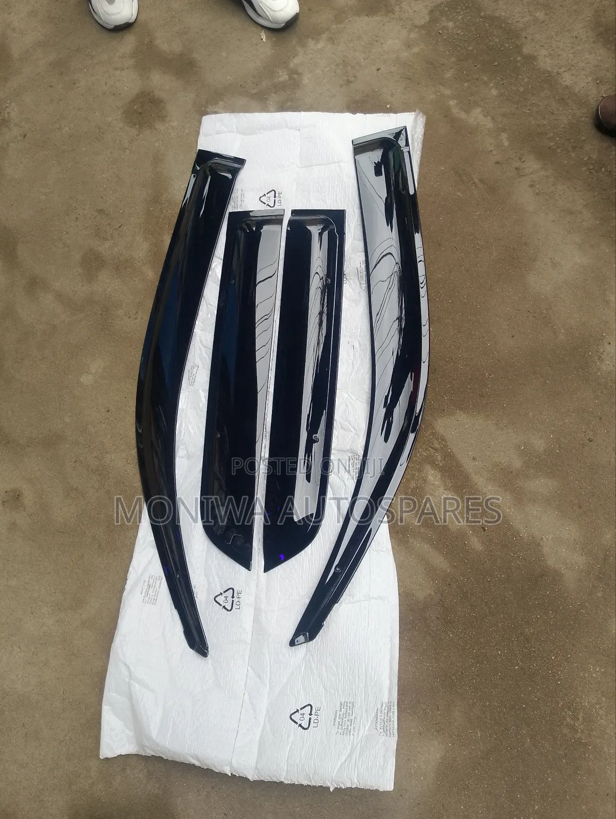 Windbreakers Hilux Surf 2015