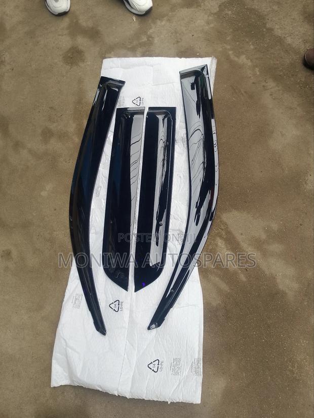 Windbreakers Hilux Surf 2015