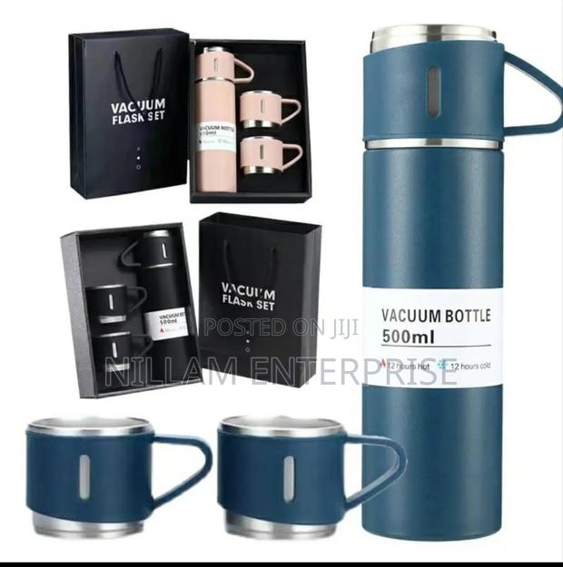 Gift Pack Portable Vacuum Flask With Cups - thumbnail 3