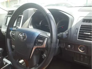 Toyota Land Cruiser Prado 2.8 2021 Black