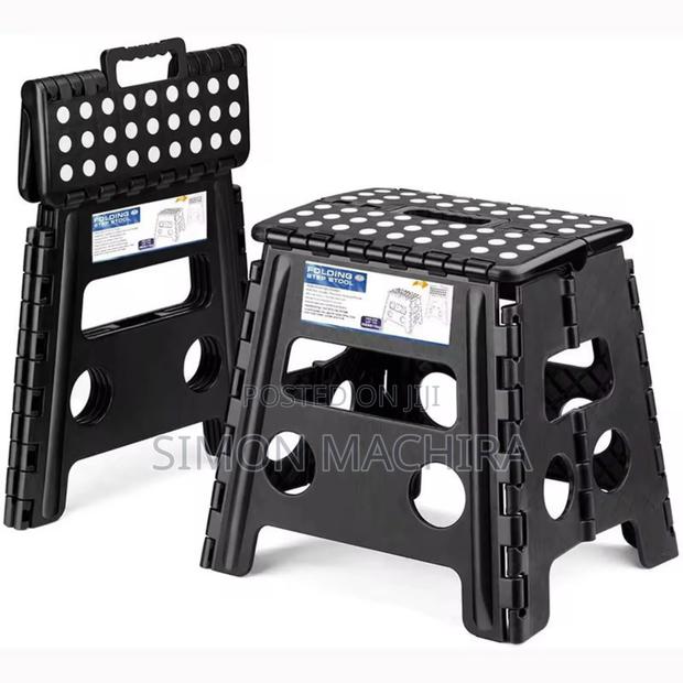 Heavy Duty Stepping Stool With Handle - thumbnail 3