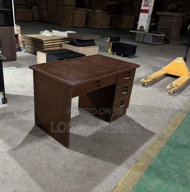 Office Desk: Versa Desk Compact – 1.2 Meter - thumbnail 5