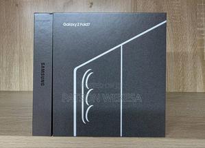 New Samsung Galaxy Z Fold7 512 GB Silver - main view