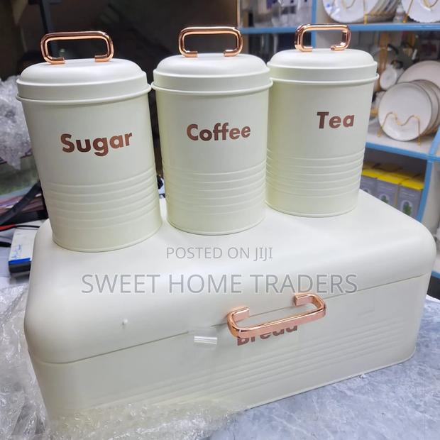 Bread Bin With 3 Canister