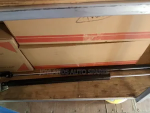 Hiace 5l/Shark Low Roof Boot Shocks