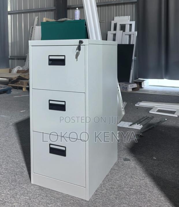 Office Cabinet: Classic Office Cabinet – 3 Drawers - thumbnail 5