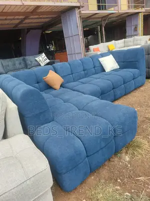 Blue 6 Seater Bubble L Seat With Free Throw Pillows