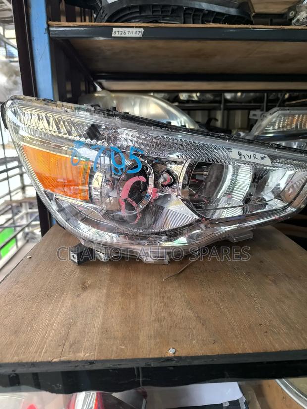 Rvr Non Xenon Headlight Available - thumbnail 2