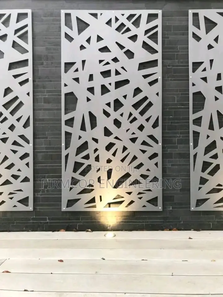 Intricate CNC Wall Screens - Artistic Accents for Rooms!