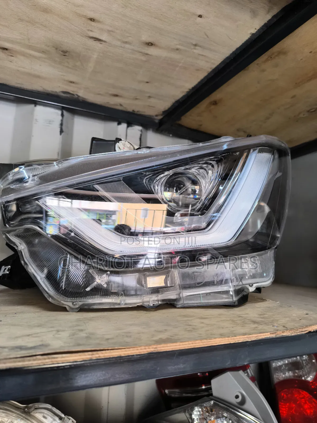 Isuzu Dmax Headlight Non Xenon