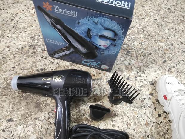Available Cerrioti Blowdry/ Cerrioti Blowdry