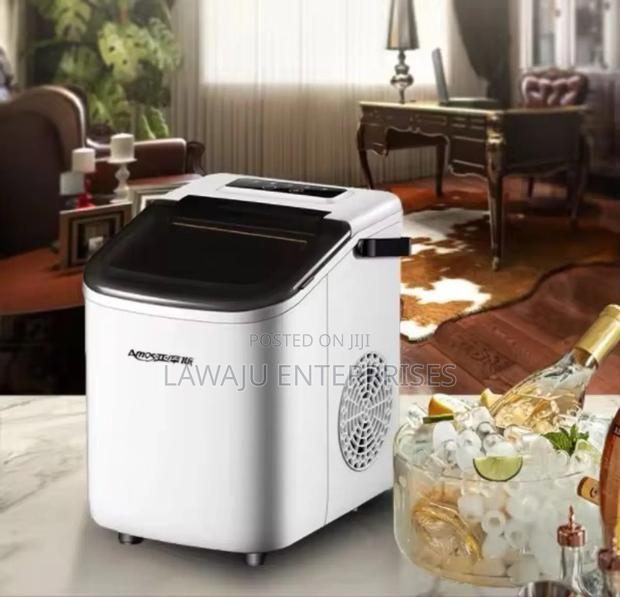 Ice Cube Maker