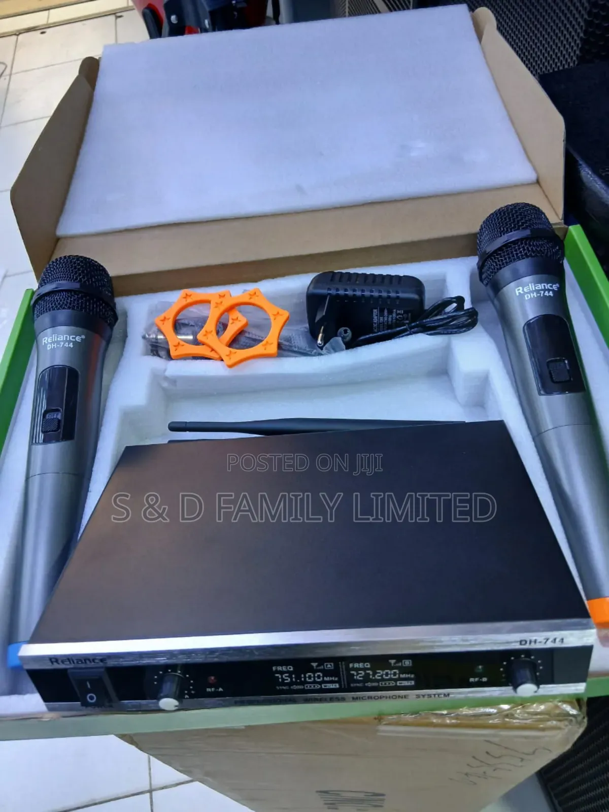 Reliance Dh-744 Wireless Microphone