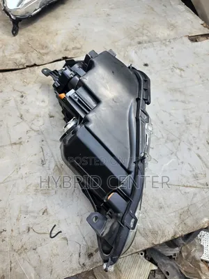 Aqua Top Headlight (Toyota)