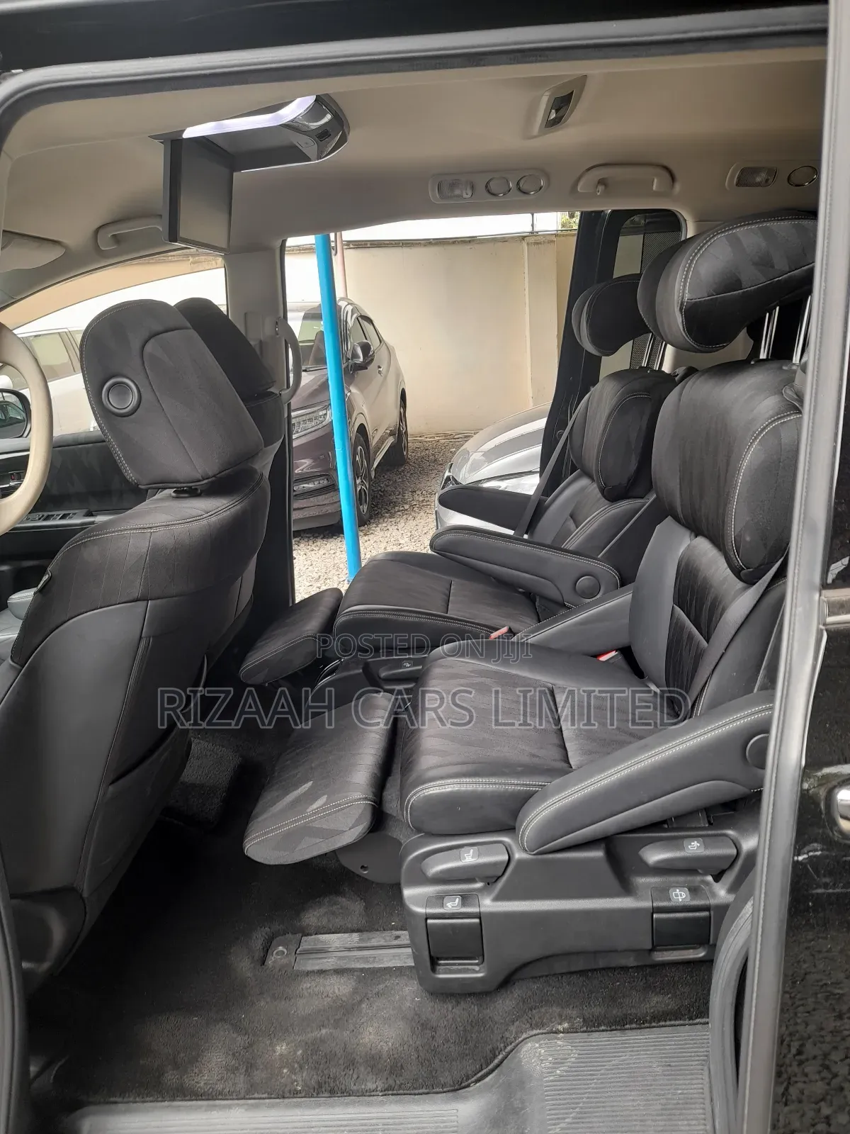 Honda Odyssey 2.0 Hybrid (7 seater) 2018 Black