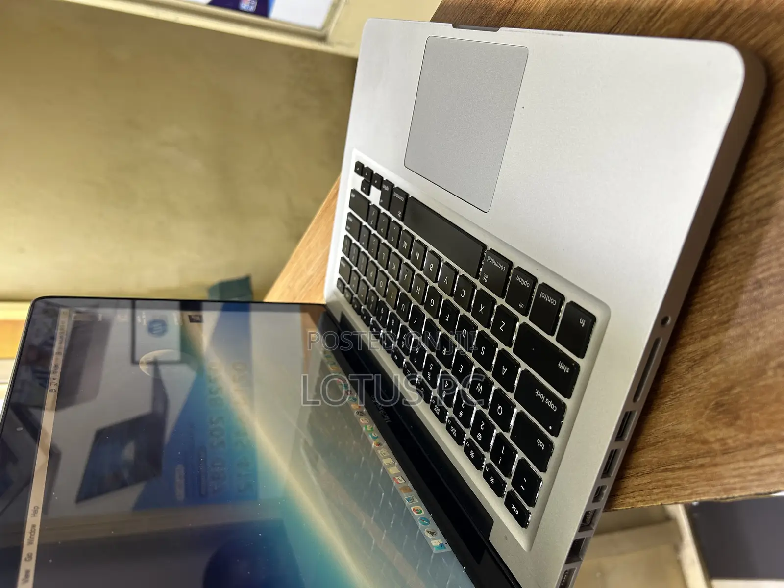 Laptop Apple MacBook 2012 8GB Intel Core I5 SSD 256GB