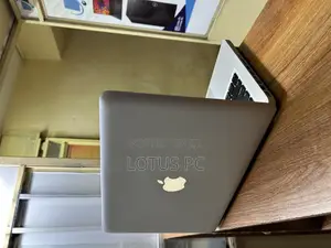 Laptop Apple MacBook 2012 8GB Intel Core I5 SSD 256GB