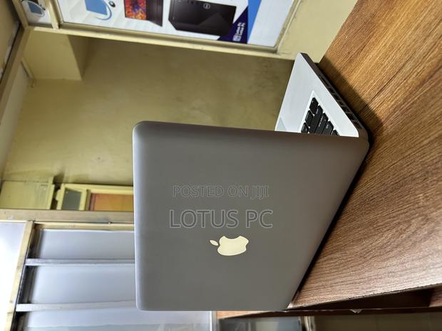 Laptop Apple MacBook 2012 8GB Intel Core I5 SSD 256GB - thumbnail 2
