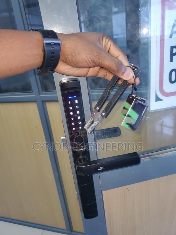 Smart Lock With Fingerprint Unlock for Aluminium Doors - main view