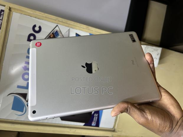 Apple iPad 10.2 (2019) 128 GB Silver - thumbnail 3