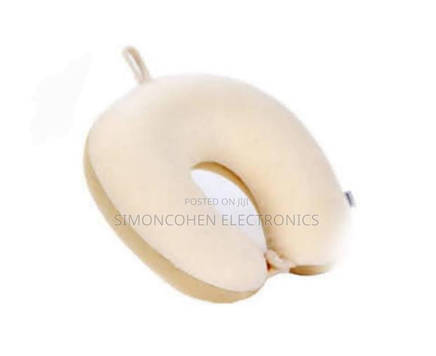 High Quality U-Shaped Travel Neck Pillow - main view