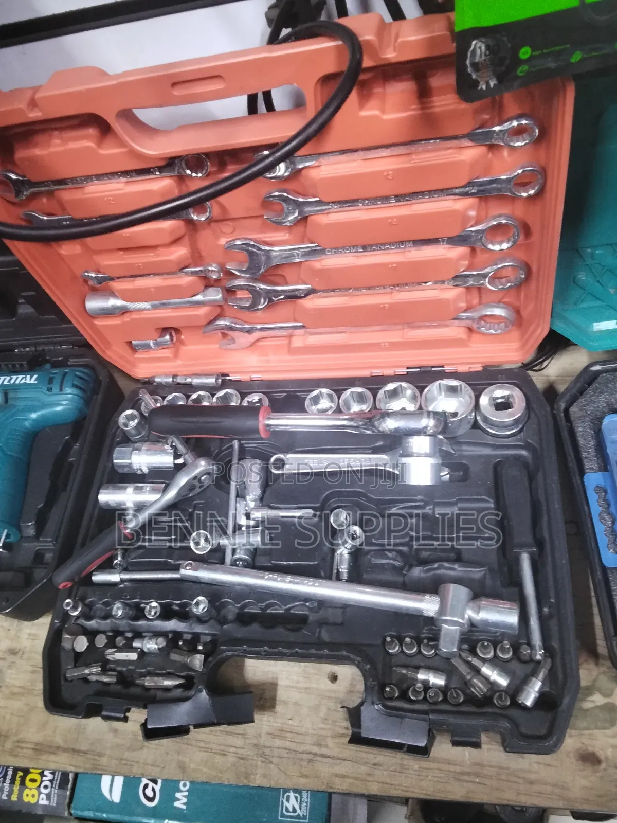 Available Spanner Set / 82 PCS Spanner Set