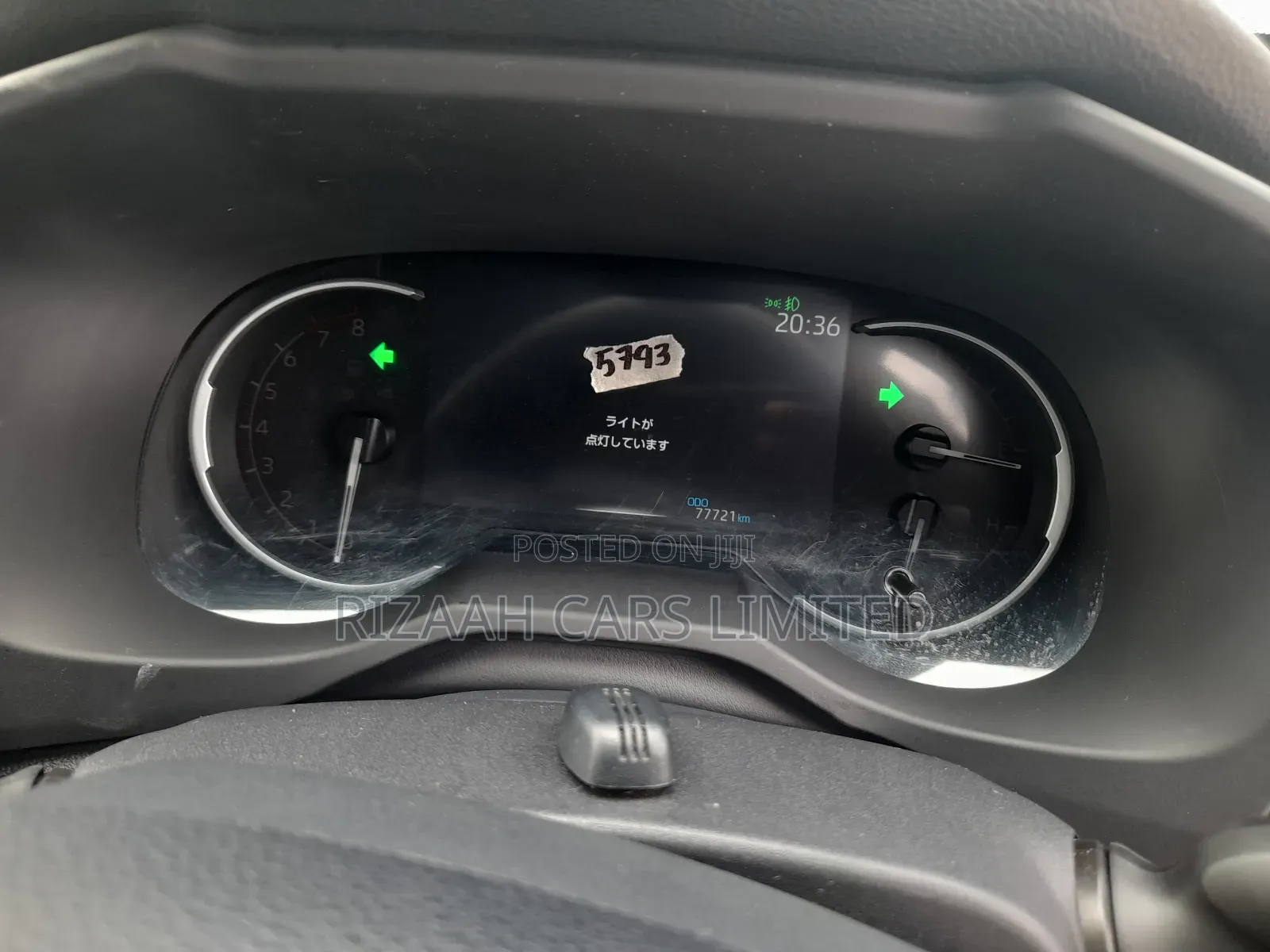 Toyota RAV4 XLE FWD 2019 White