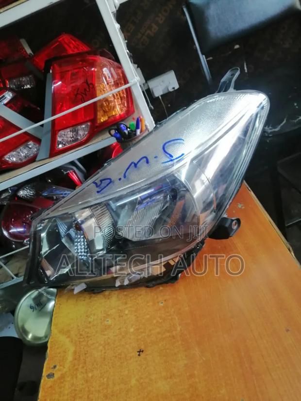 Headlight Toyota Vitz Jewela 2012