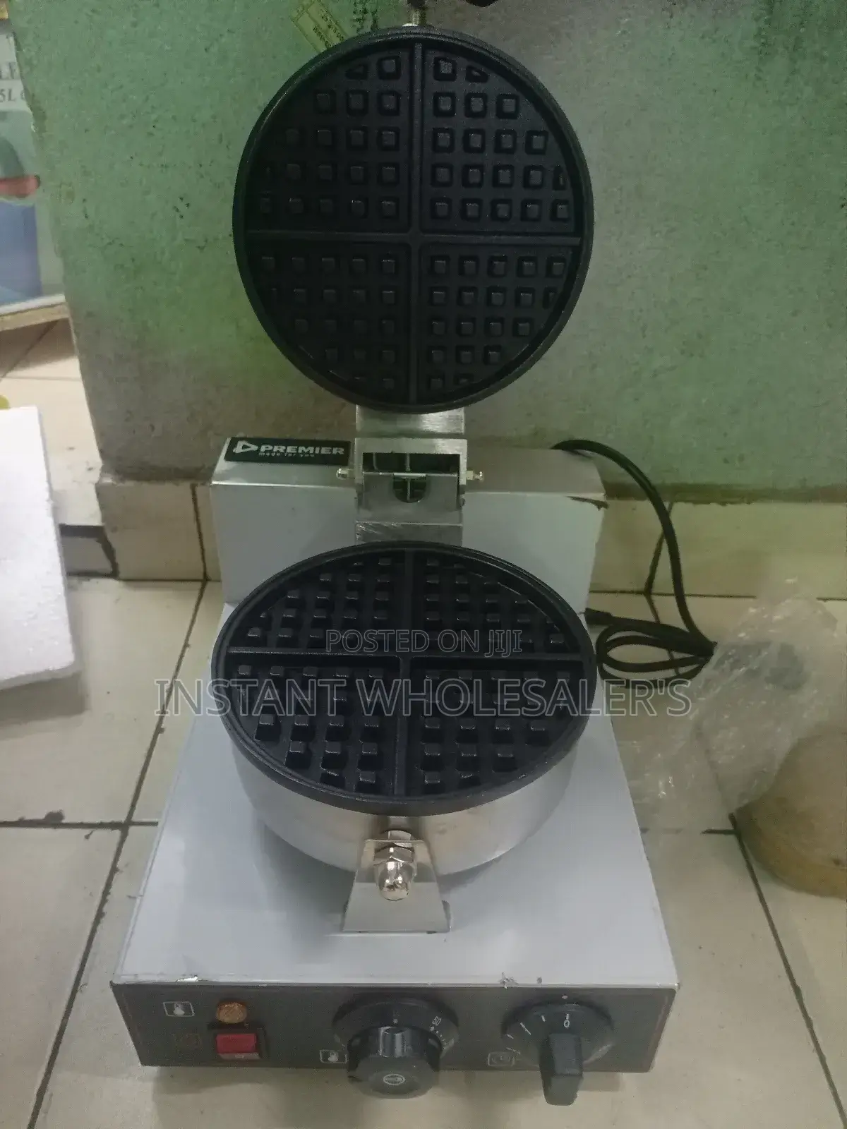 Waffle Maker Machine