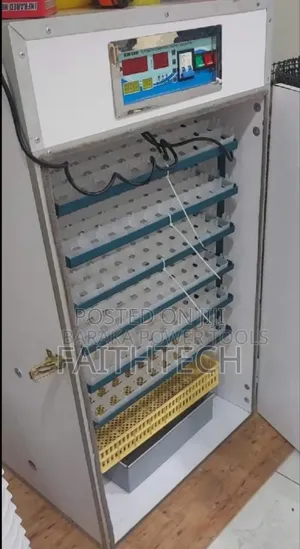 528 Eggs Incubator