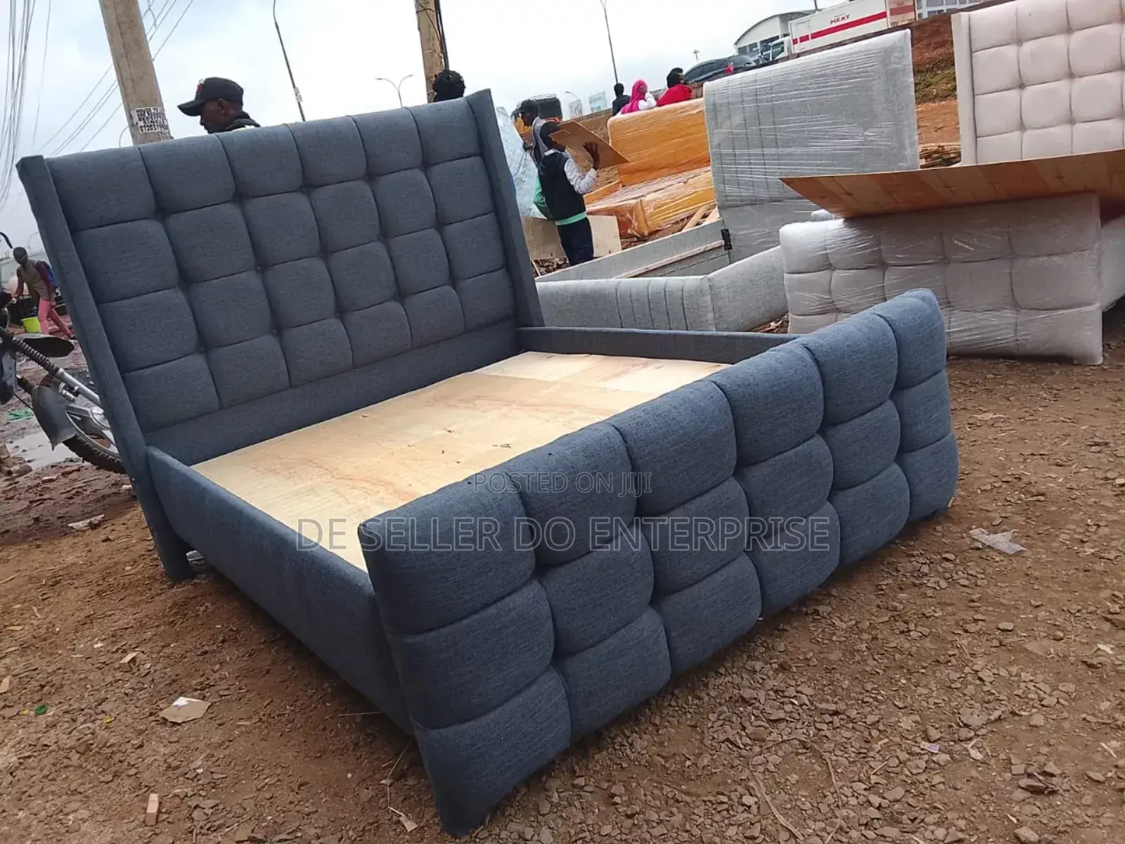 5*6 Grey Chesterbed