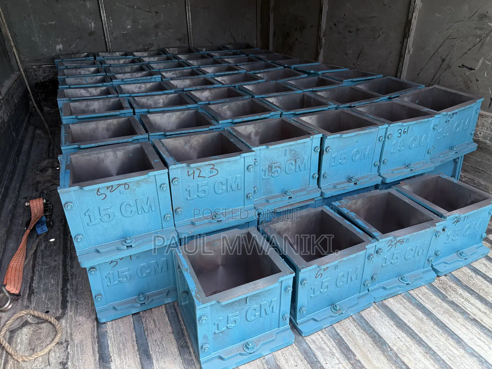 15cm X 15cm Cast Iron Concrete Cube Moulds – Heavy Duty –