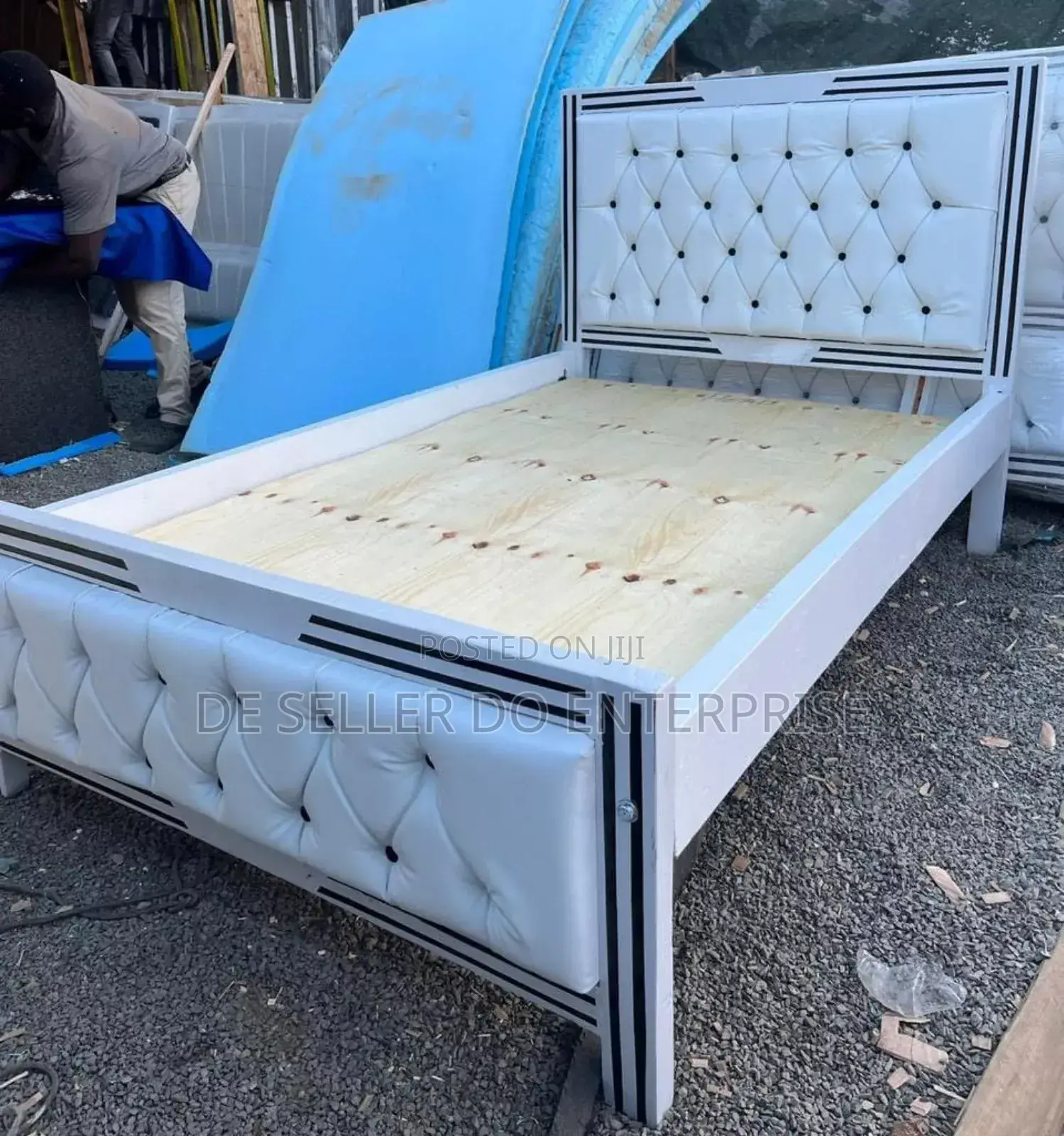 4*6 Chester Bed