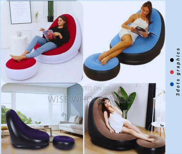 *Inflatable Seat, With Foot Rest And A Manual Pump* - main view